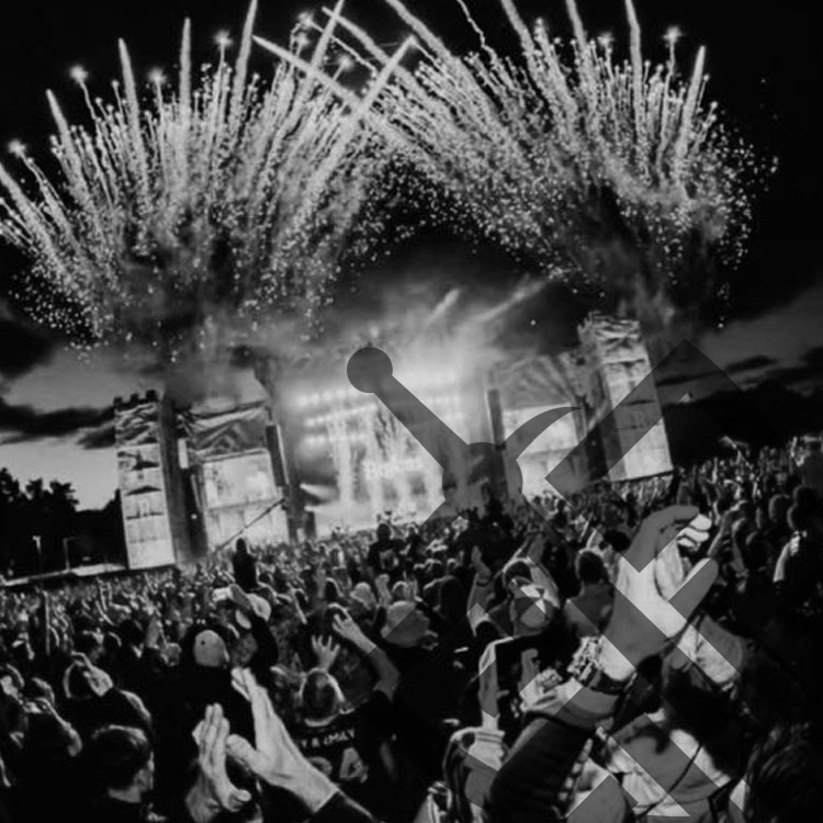 A picture of a corporate event.